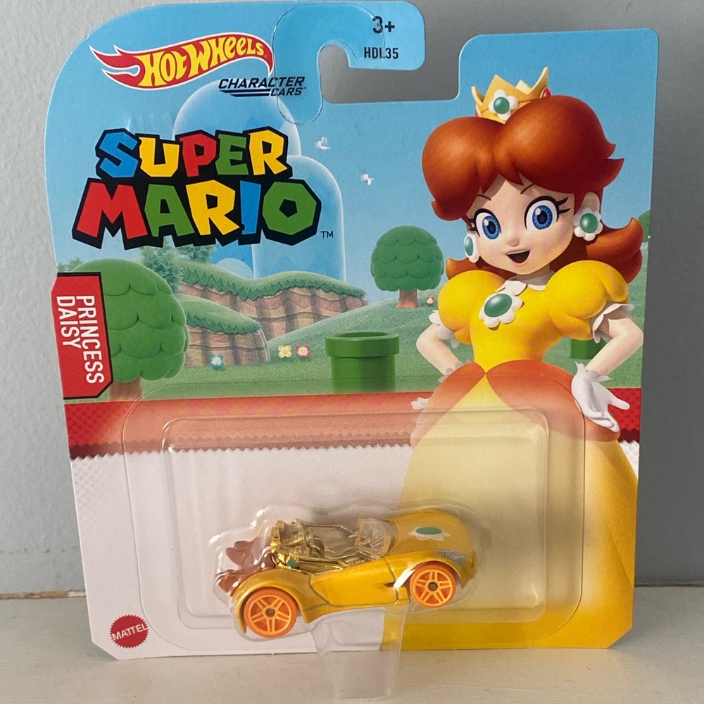 Hot wheels super mario princess daisy